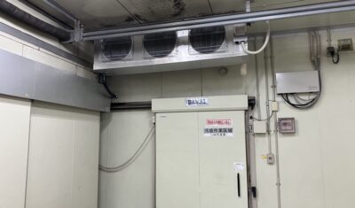食品工場様にて冷凍機器設備の更新工事のサムネイル
